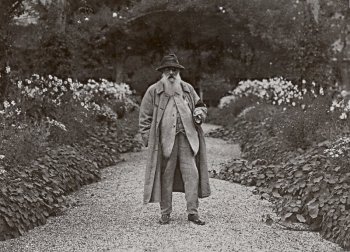 monet-in-alley.jpg monet-in-alley.jpg
