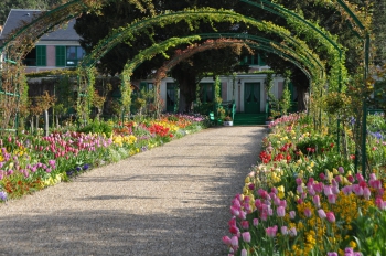 grand-alley-giverny